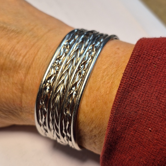 Bracelet - Picture 4 of 7